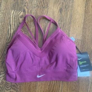 NWT Nike Seamless Low Support Sports Bra